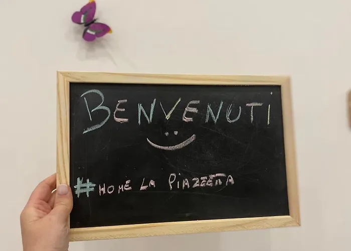 Home La Piazzetta