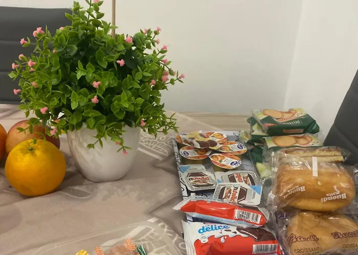 Home La Piazzetta